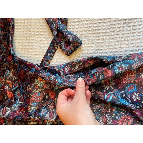 Fantasies by Morgan Taylor Black Floral W/ Lace Trim Short Robe One Size - Picture 13 of 13